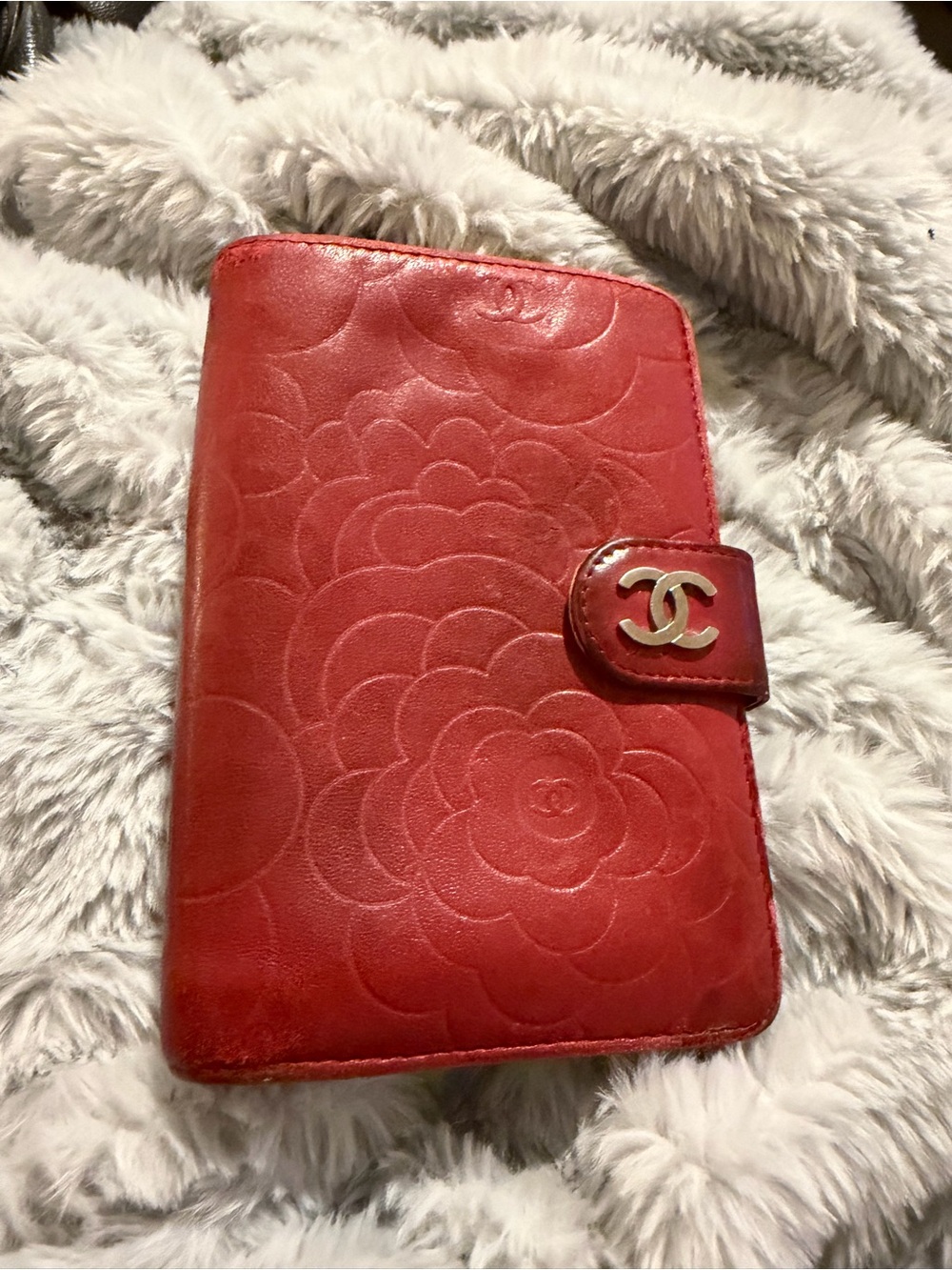 CHANEL Red Camellia Quilted Leather Card & Key Holder with Gold CC Snap
